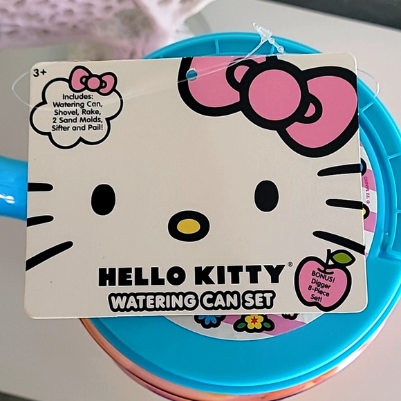 ⛱️ NWT. Hello Kitty Watering Can Set - Picture 6 of 7